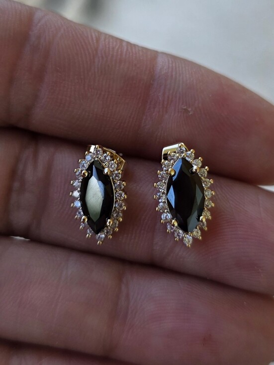 Jewelry - BLACK Cz teardrop earrings